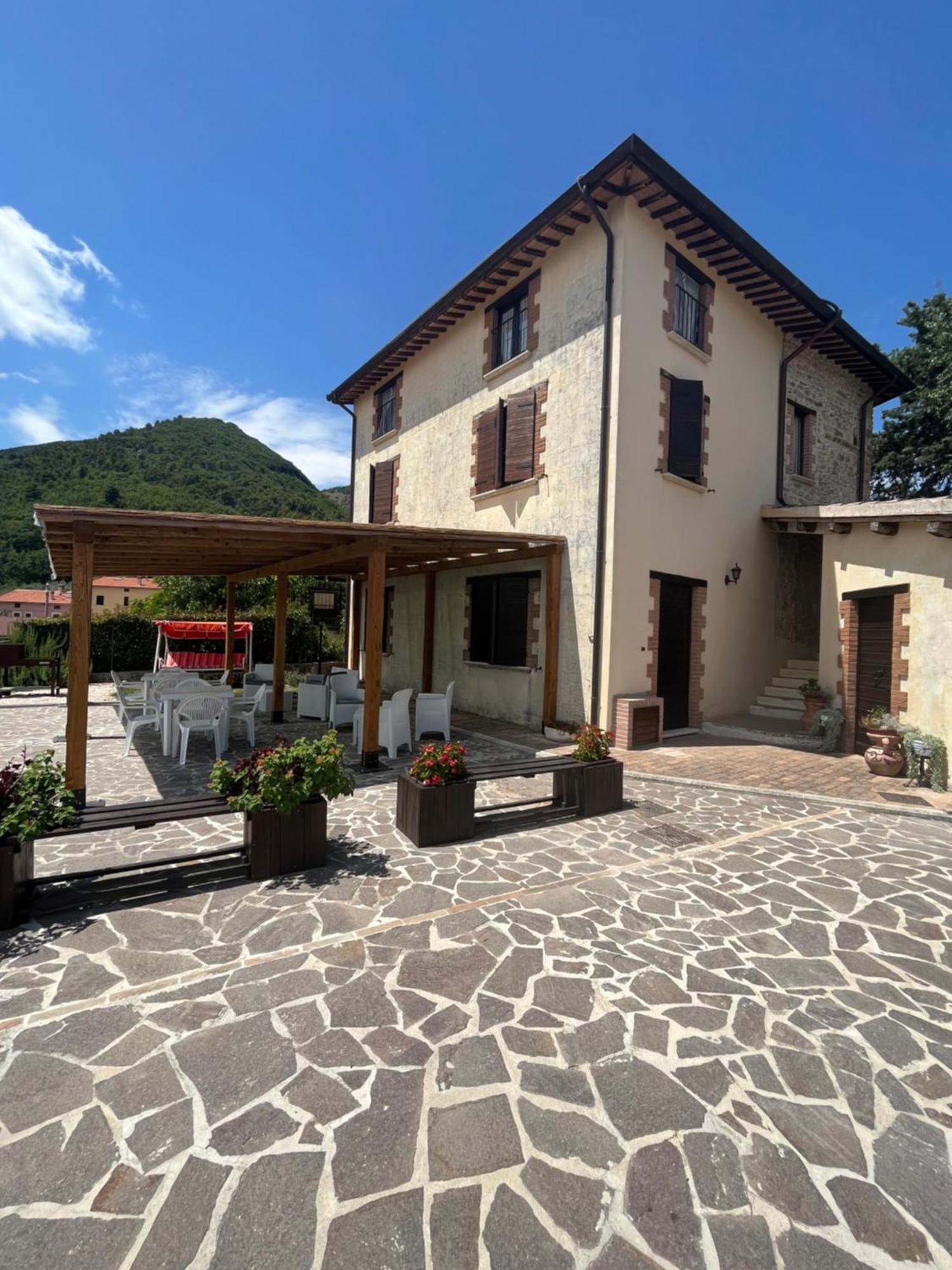 Casa Vacanze Vecchio Frantoio Residenza Moraiolo Σπολέτο Εξωτερικό φωτογραφία